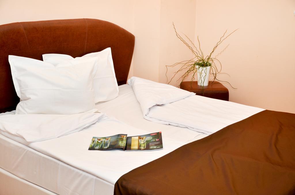Hotel Sorbona Warna Zimmer foto